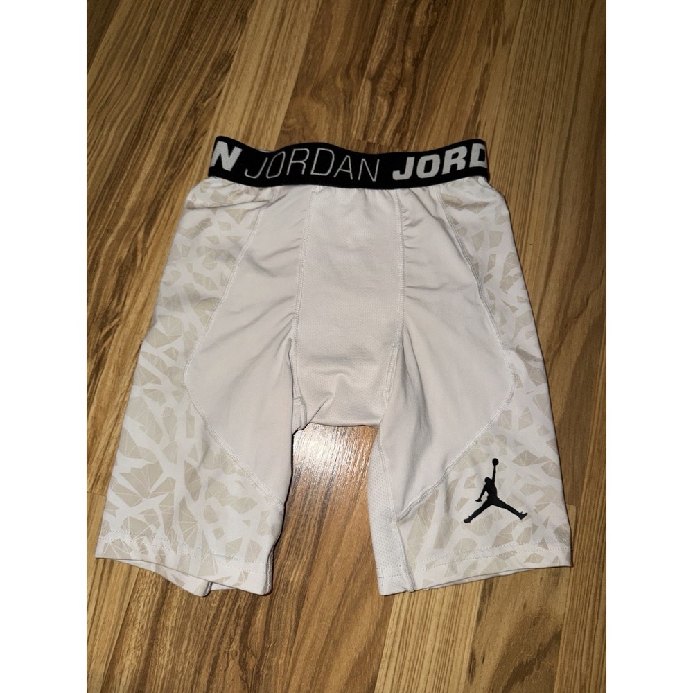 Jordan Boys Compression Shorts Sz S 8 Small White